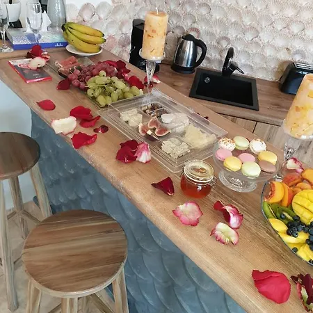 Apartment On Grecheskaya 5 Апартаменты *