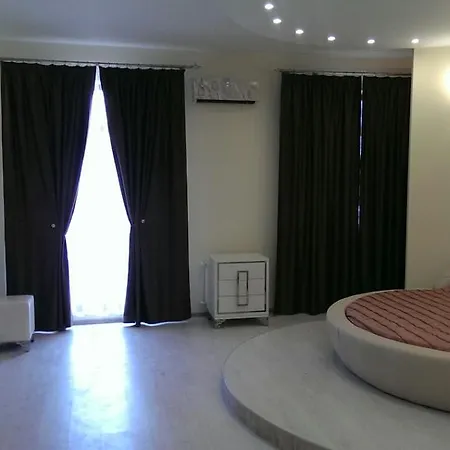 Apartment On Grecheskaya 5 Апартаменты *