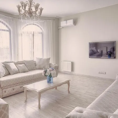 Апартаменты Apartment On Grecheskaya 5 *